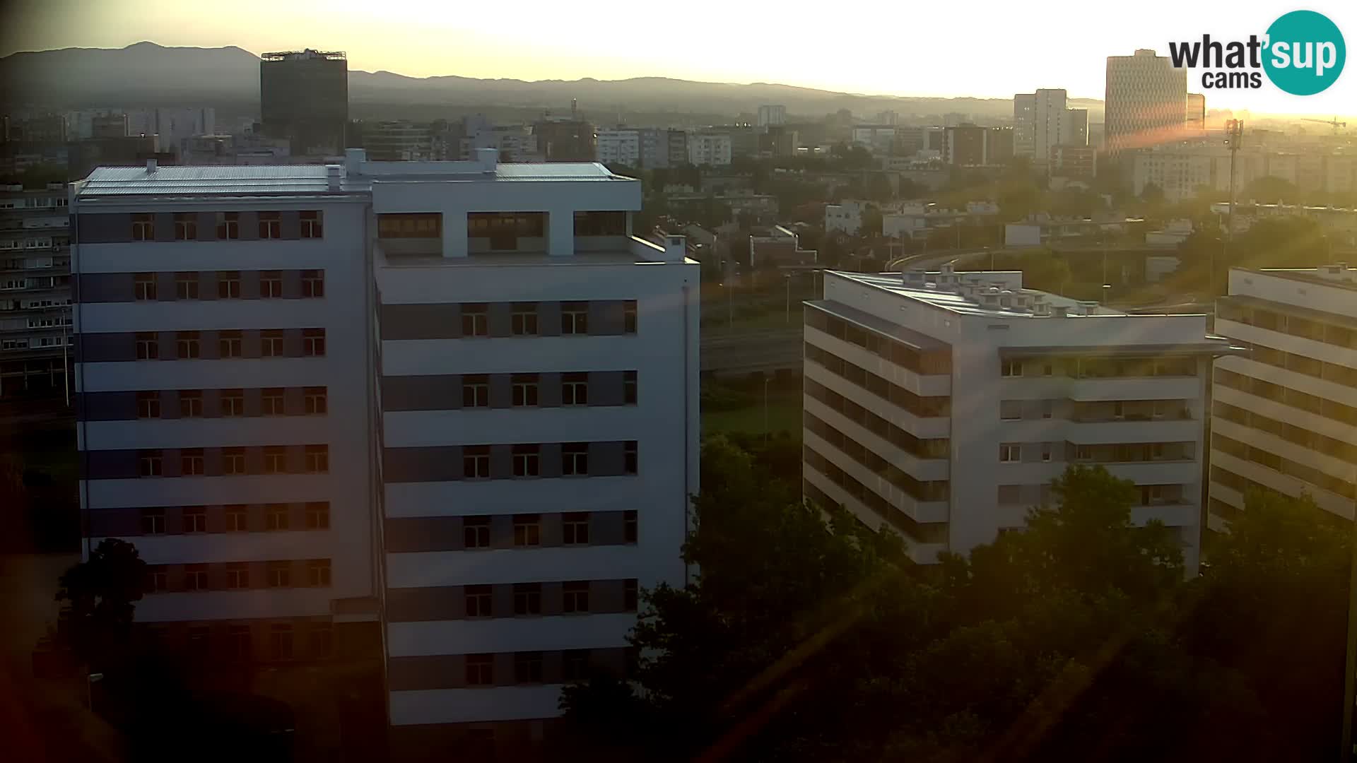 Live Interchange of Slavonska Avenue and Marin Držić Avenue in Zagreb webcam
