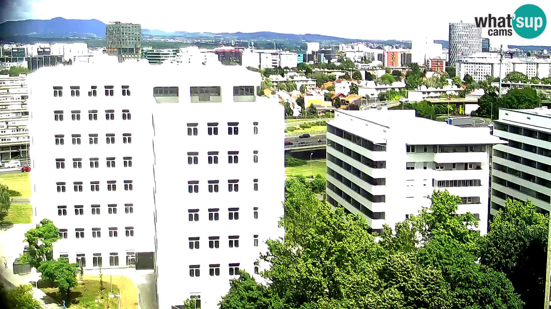 Krožišče Slavonske in Marin Držićeve ulice v Zagrebu v živo