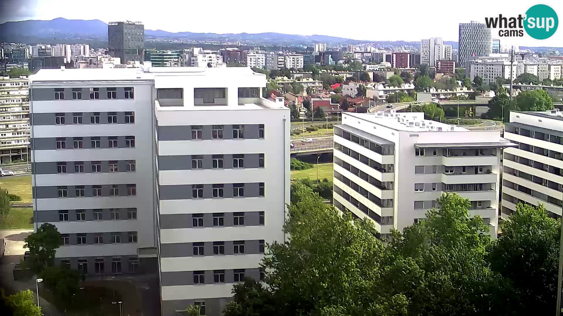 Rotatoria e incrocio viale Slavonska e Marin Držić  – webcam di Zagabria