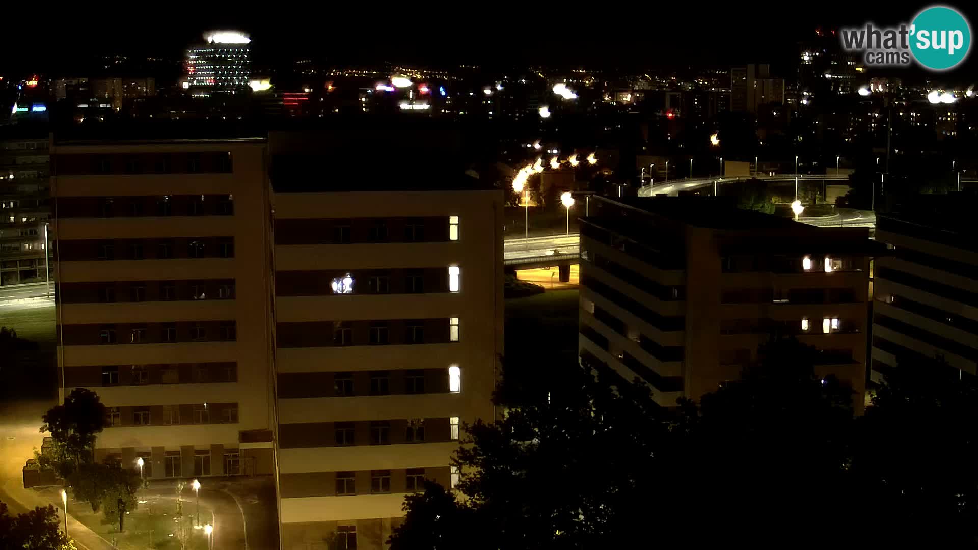Live-Kreisverkehr Slavonska und Marin Držić Avenue zur Zagreb Webcam