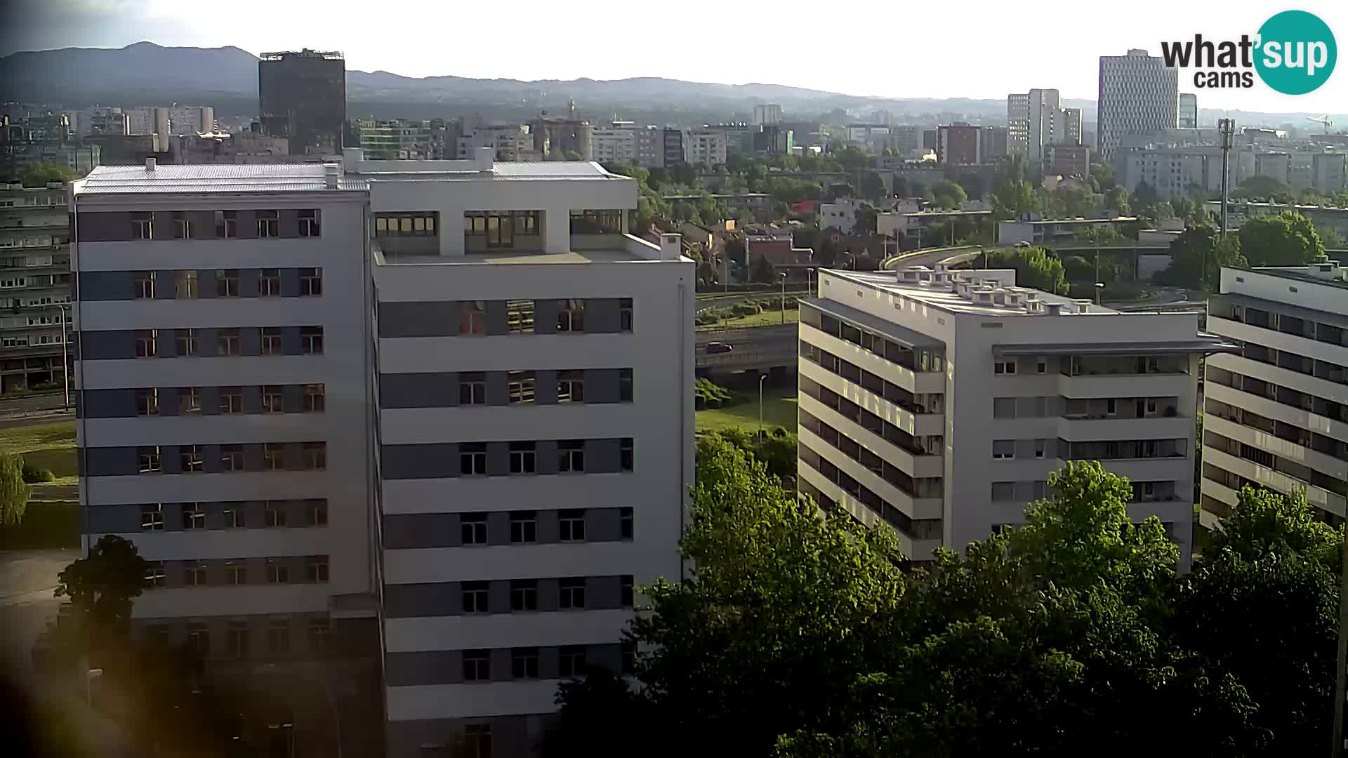 Krožišče Slavonske in Marin Držićeve ulice v Zagrebu v živo