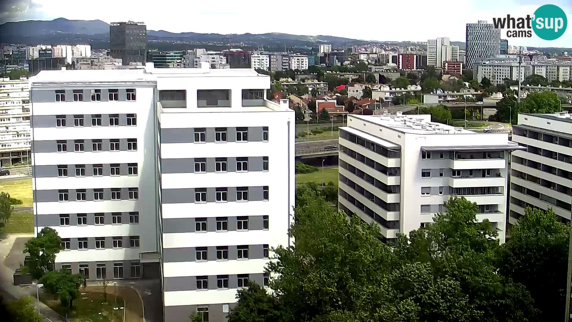 Live-Kreisverkehr Slavonska und Marin Držić Avenue zur Zagreb Webcam