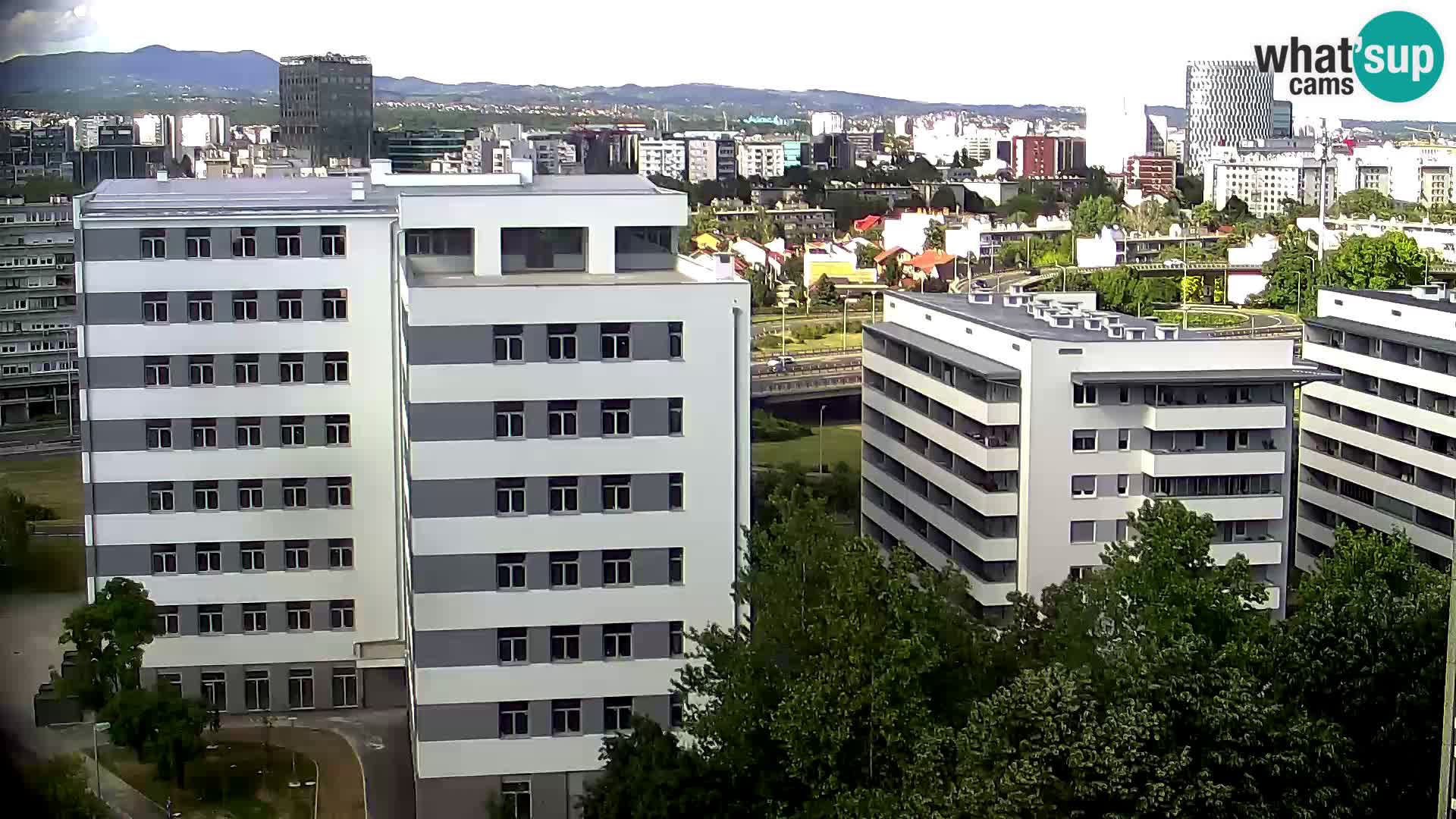 Live Interchange of Slavonska Avenue and Marin Držić Avenue in Zagreb webcam