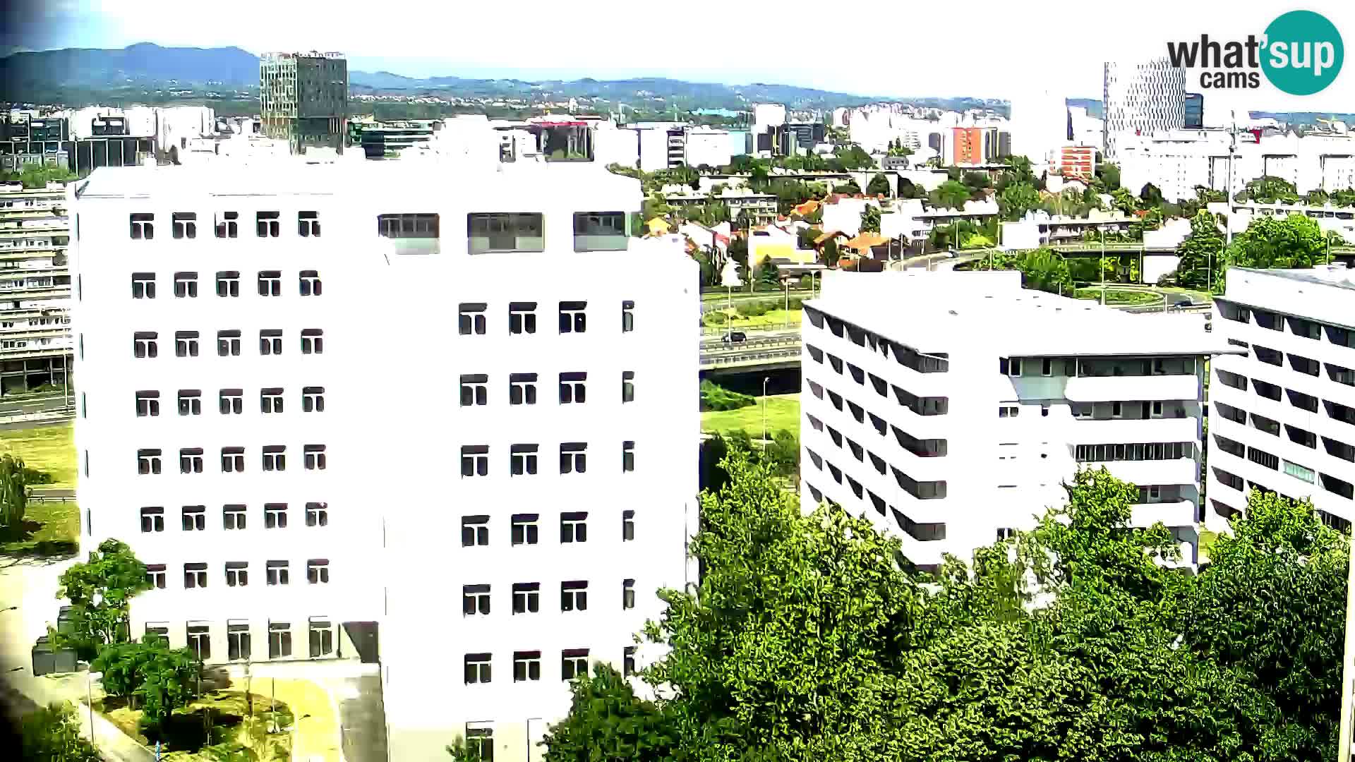 Rotatoria e incrocio viale Slavonska e Marin Držić  – webcam di Zagabria