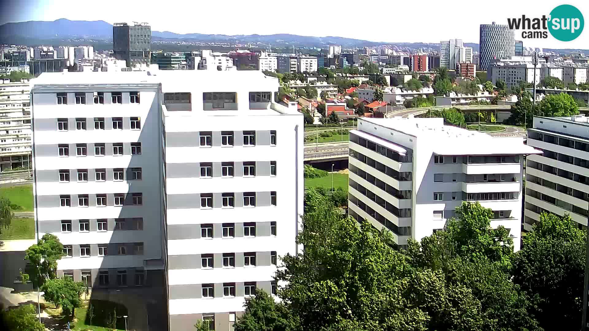 Live Interchange of Slavonska Avenue and Marin Držić Avenue in Zagreb webcam