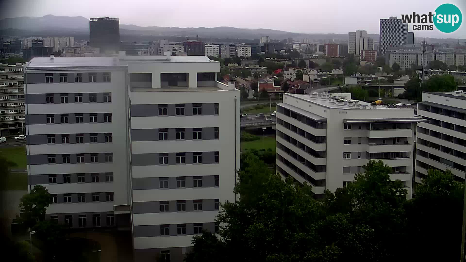 Krožišče Slavonske in Marin Držićeve ulice v Zagrebu v živo