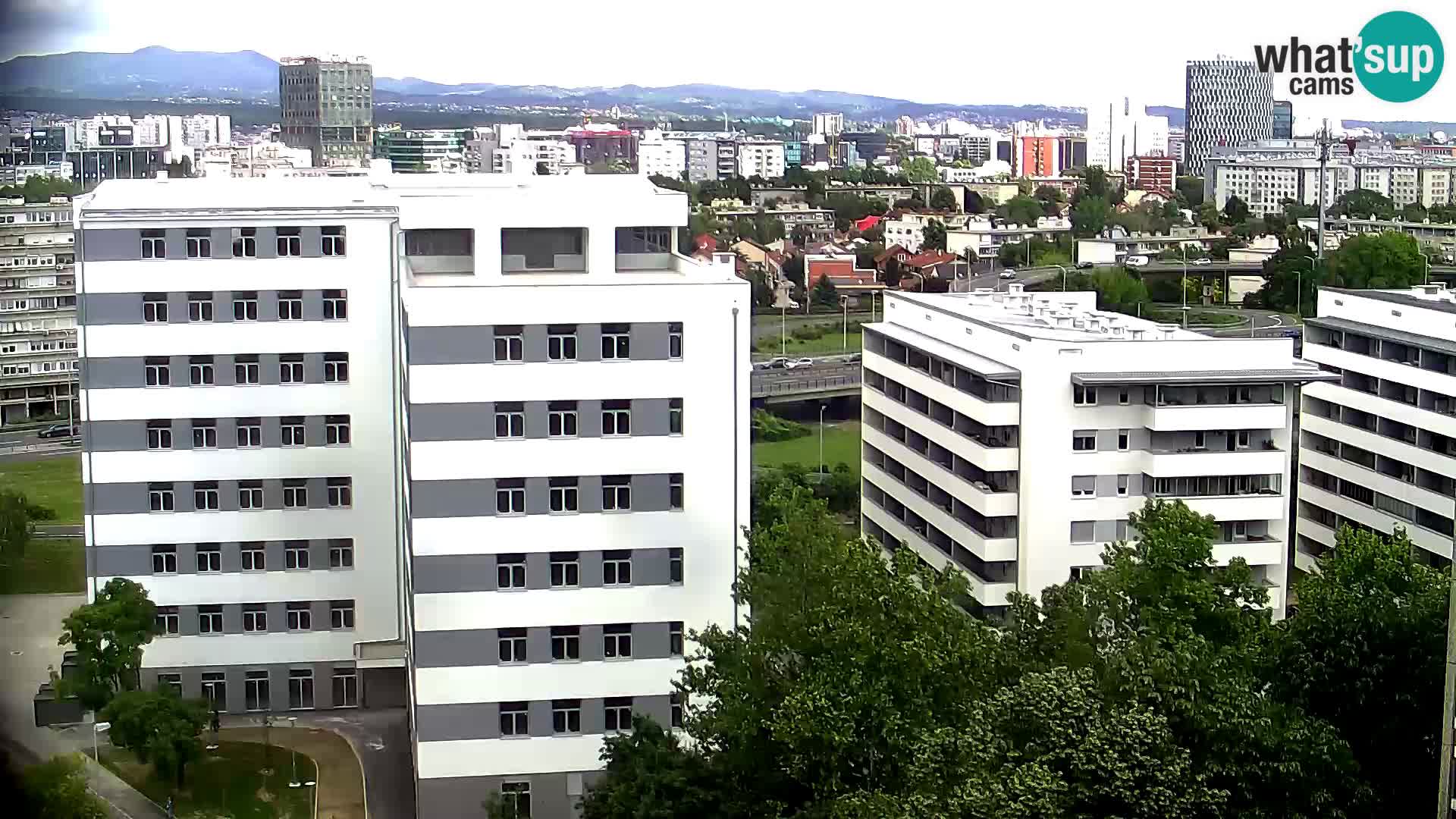 Krožišče Slavonske in Marin Držićeve ulice v Zagrebu v živo