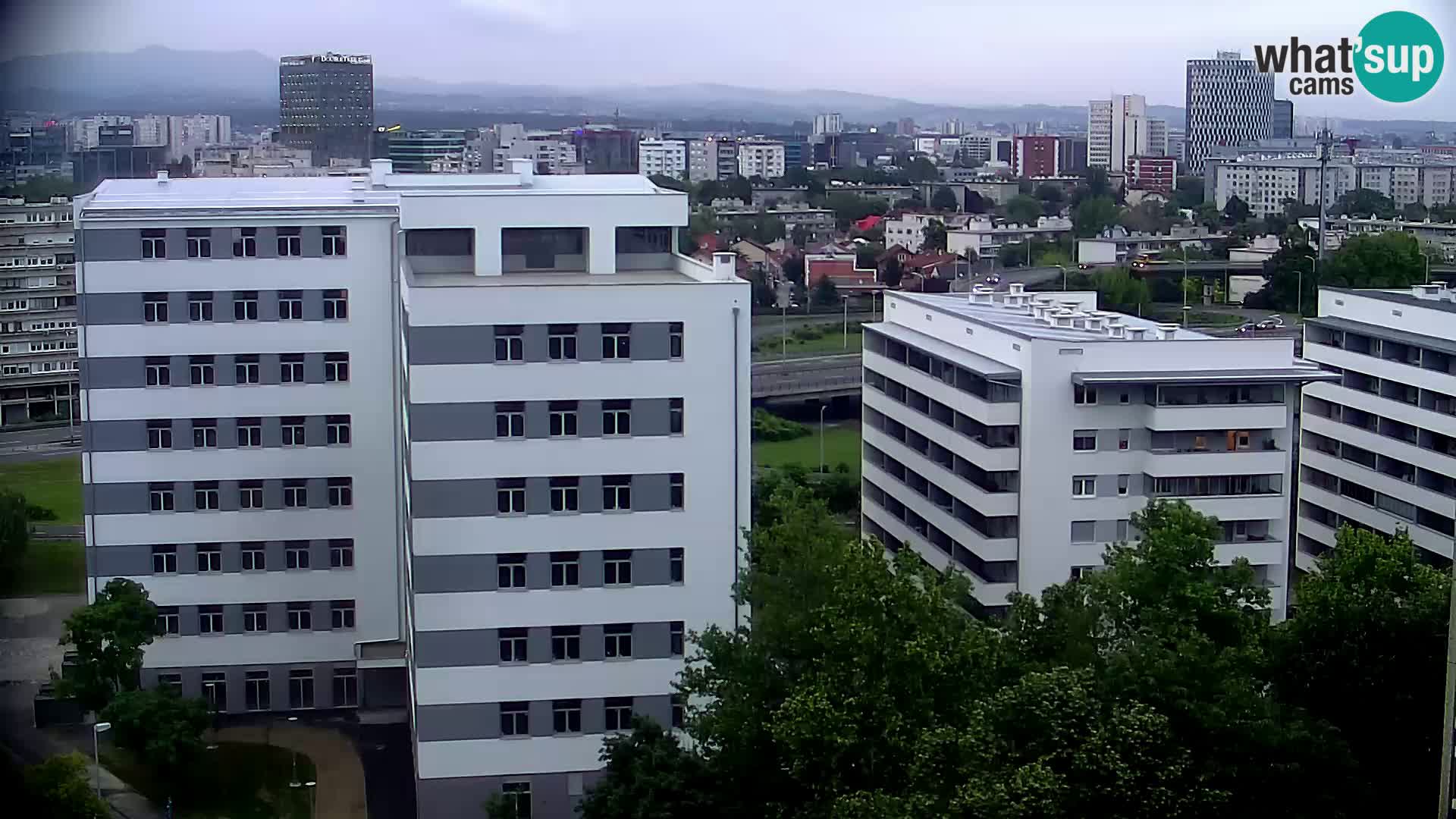 Web kamera Petlja Slavonska – Držićeva  – Zagreb Live