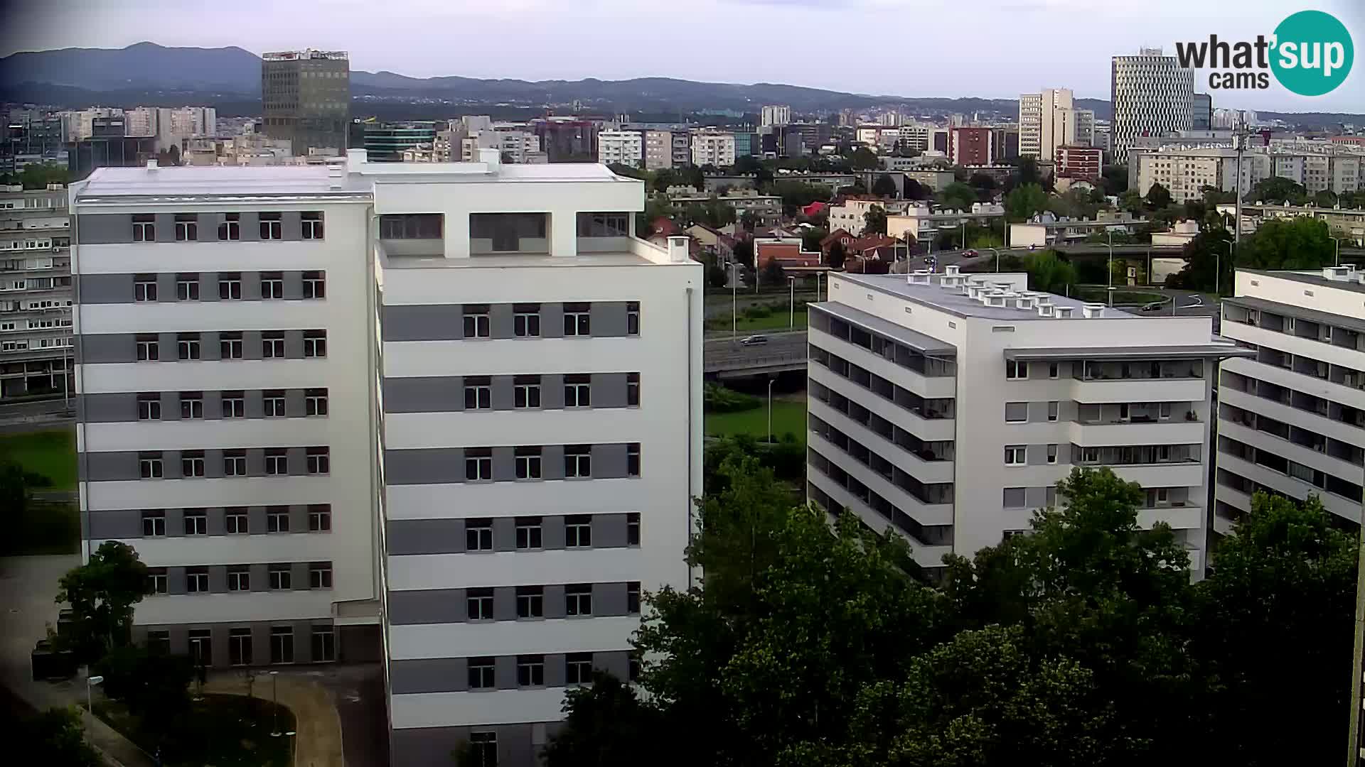 Live Interchange of Slavonska Avenue and Marin Držić Avenue in Zagreb webcam