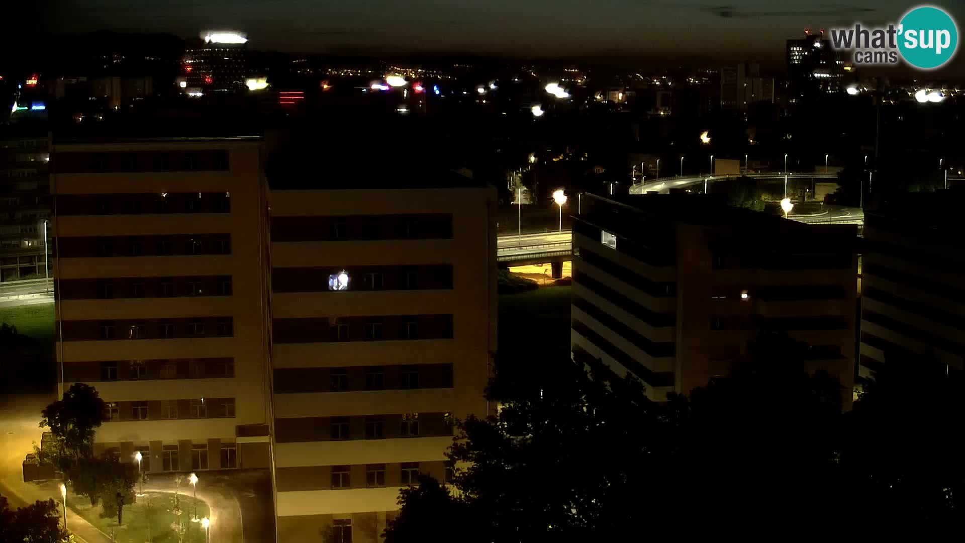 Live-Kreisverkehr Slavonska und Marin Držić Avenue zur Zagreb Webcam