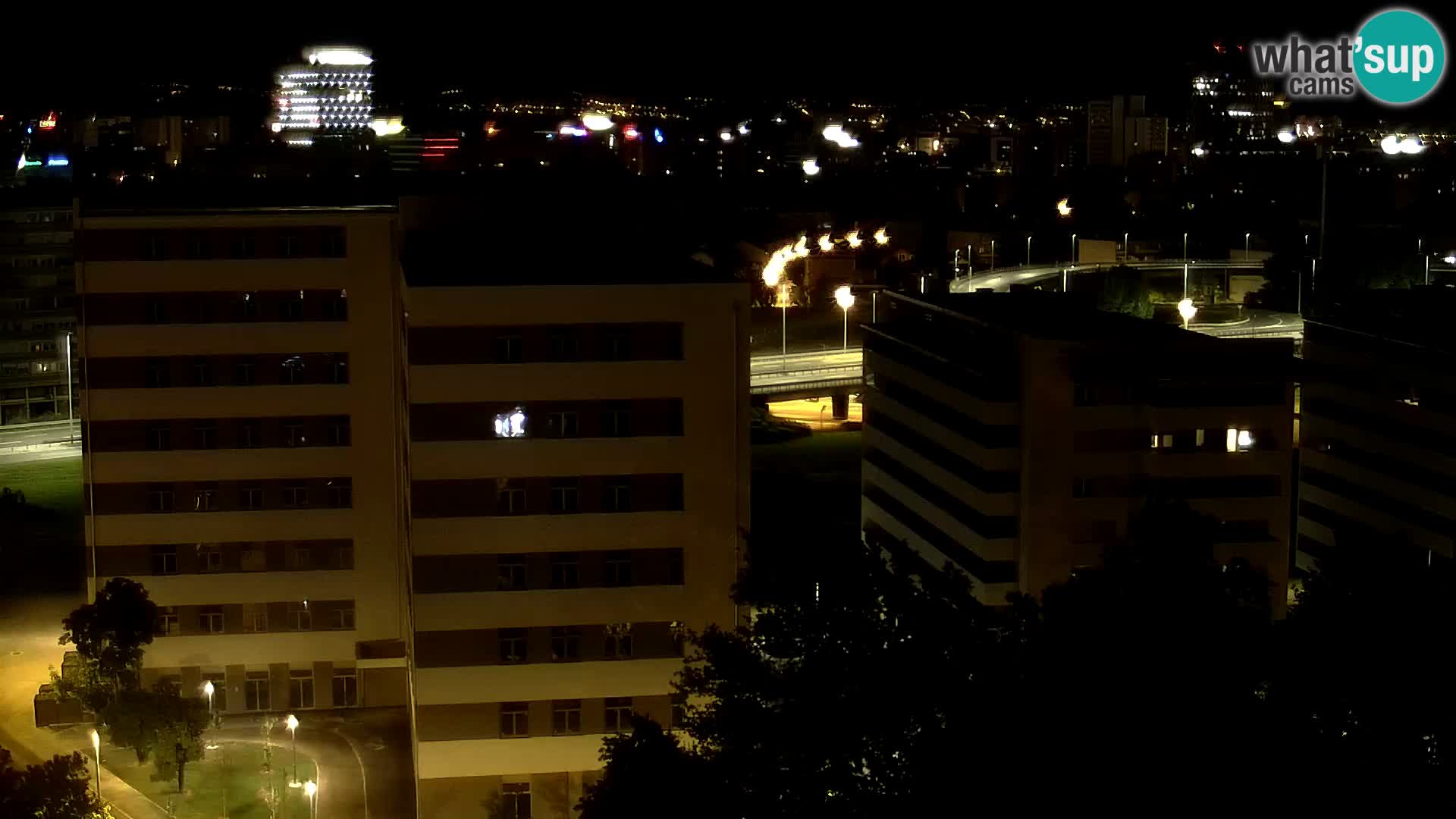 Rond-point en direct traversant les avenues Slavonska et Marin Držić à Zagreb webcam
