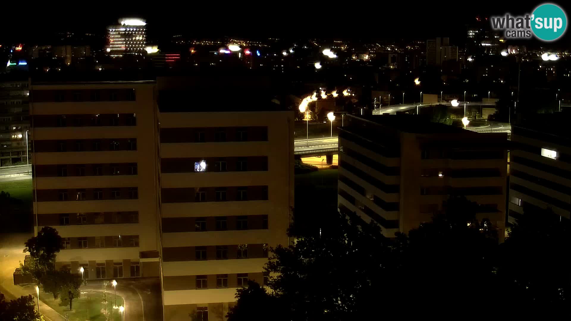 Live-Kreisverkehr Slavonska und Marin Držić Avenue zur Zagreb Webcam
