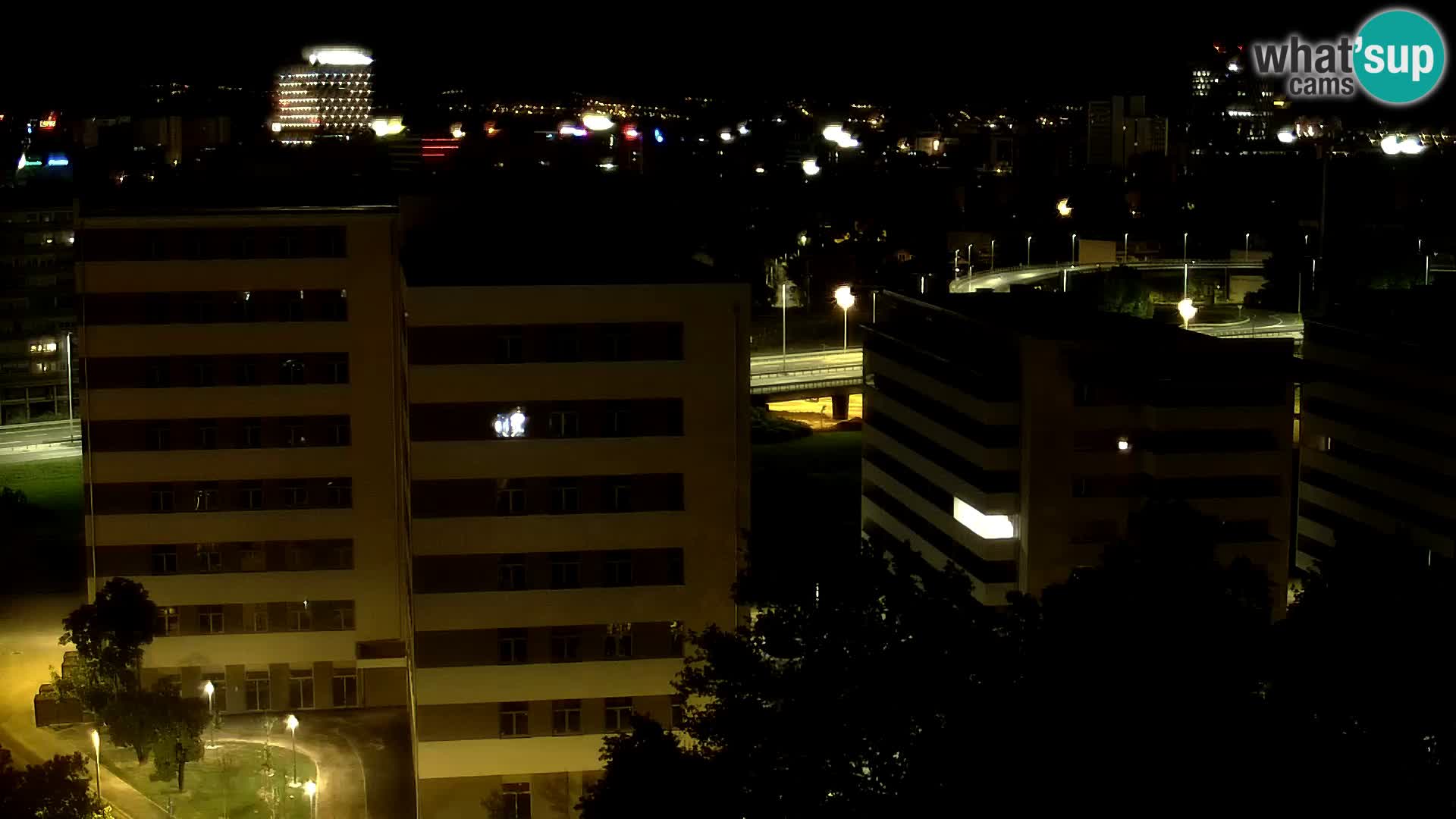 Rond-point en direct traversant les avenues Slavonska et Marin Držić à Zagreb webcam