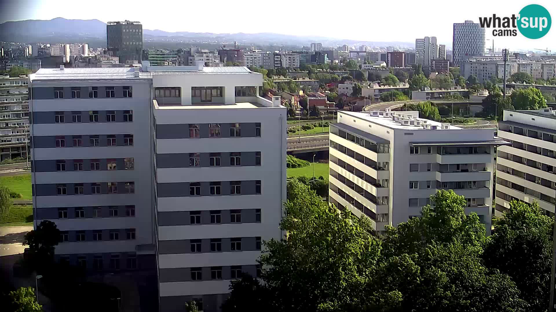 Krožišče Slavonske in Marin Držićeve ulice v Zagrebu v živo