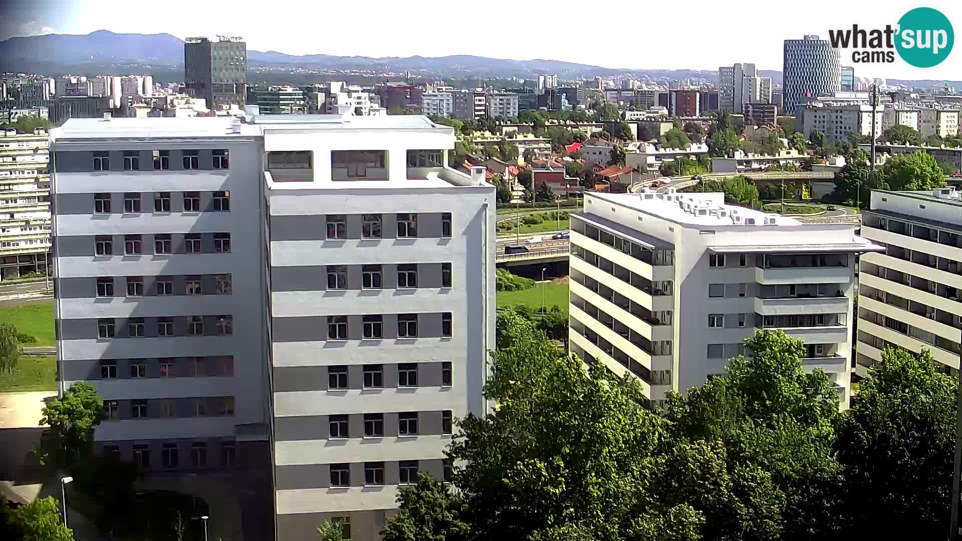 Live-Kreisverkehr Slavonska und Marin Držić Avenue zur Zagreb Webcam
