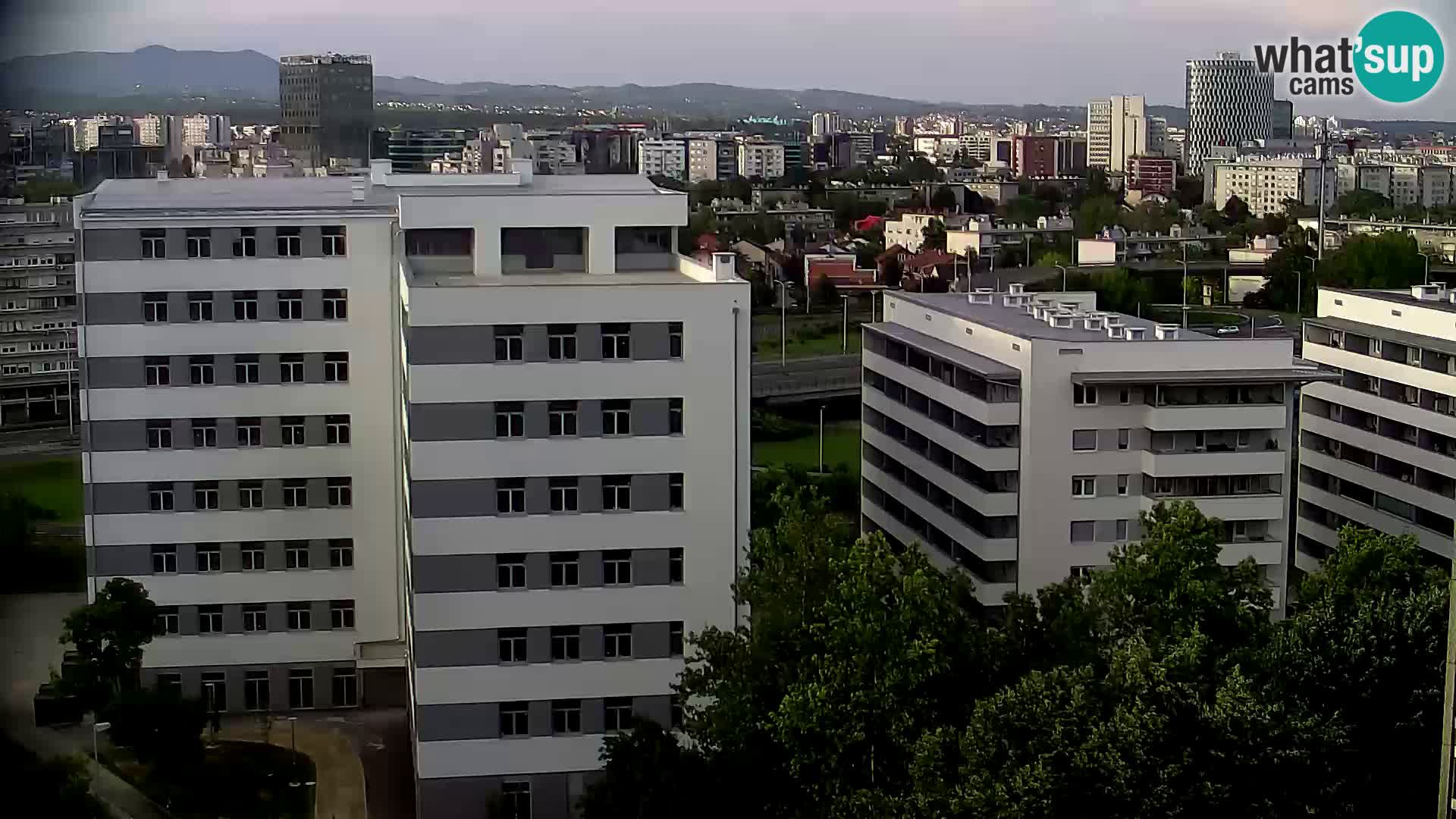 Rotatoria e incrocio viale Slavonska e Marin Držić  – webcam di Zagabria