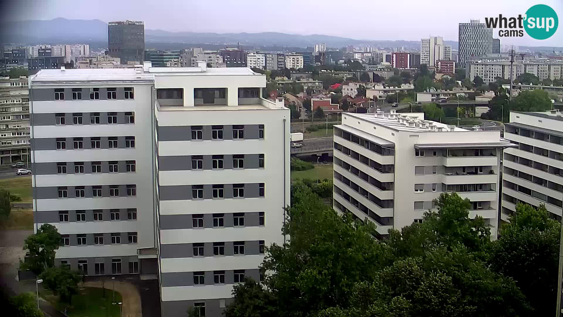 Web kamera Petlja Slavonska – Držićeva  – Zagreb Live