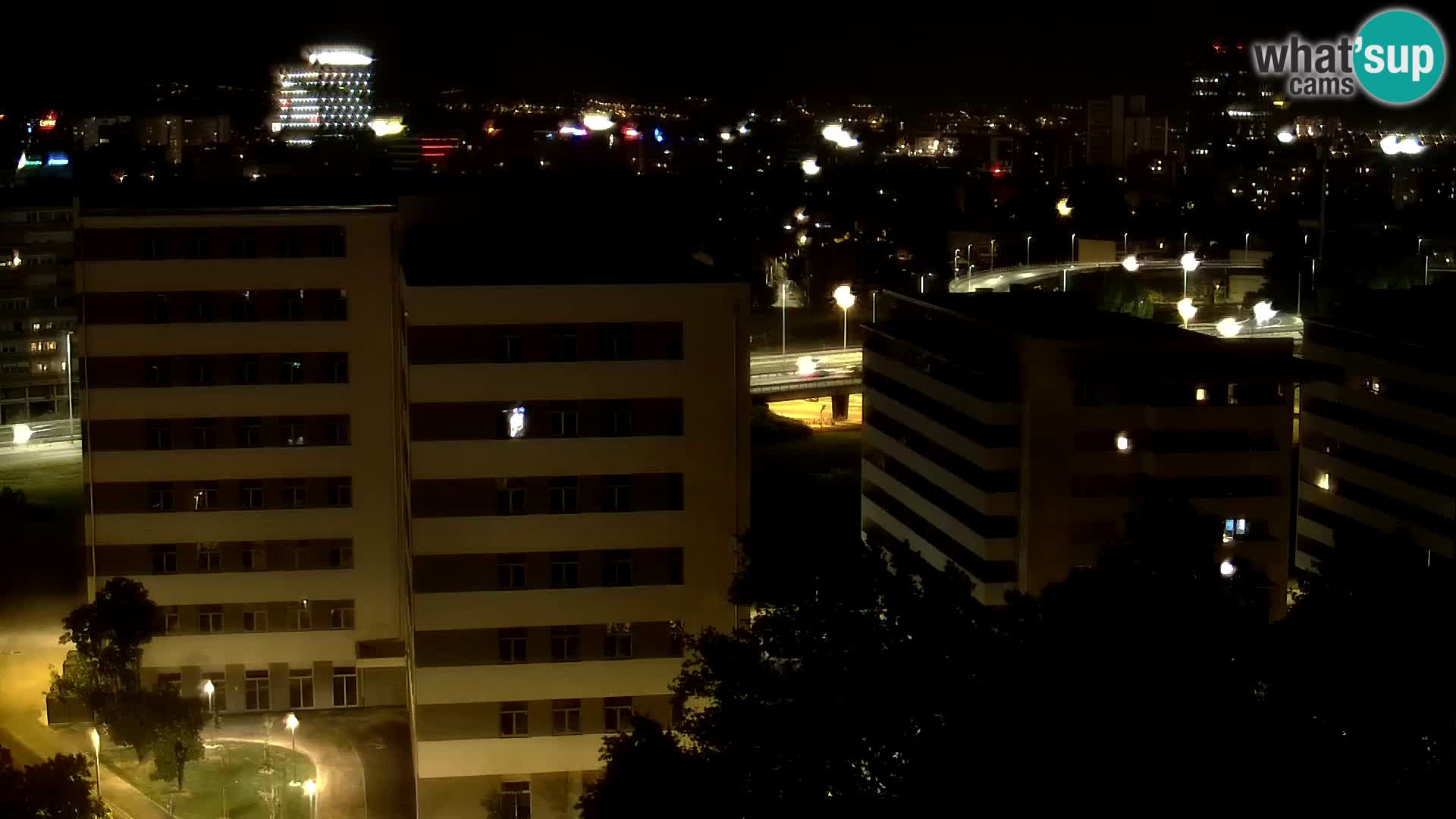 Live-Kreisverkehr Slavonska und Marin Držić Avenue zur Zagreb Webcam
