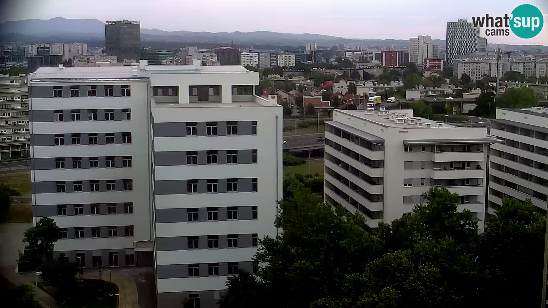 Live-Kreisverkehr Slavonska und Marin Držić Avenue zur Zagreb Webcam