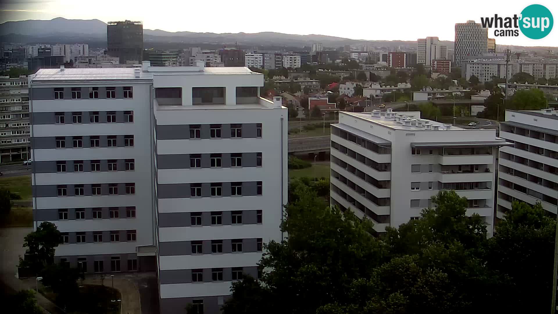 Krožišče Slavonske in Marin Držićeve ulice v Zagrebu v živo