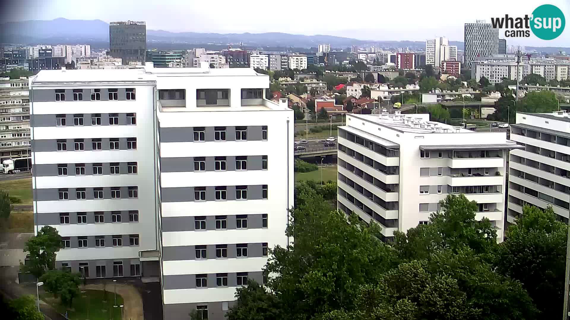 Krožišče Slavonske in Marin Držićeve ulice v Zagrebu v živo