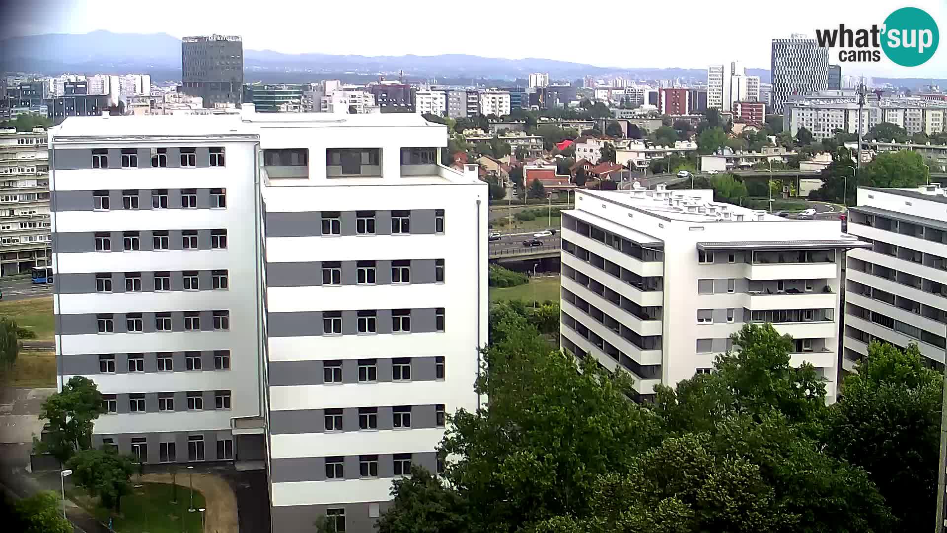Web kamera Petlja Slavonska – Držićeva  – Zagreb Live