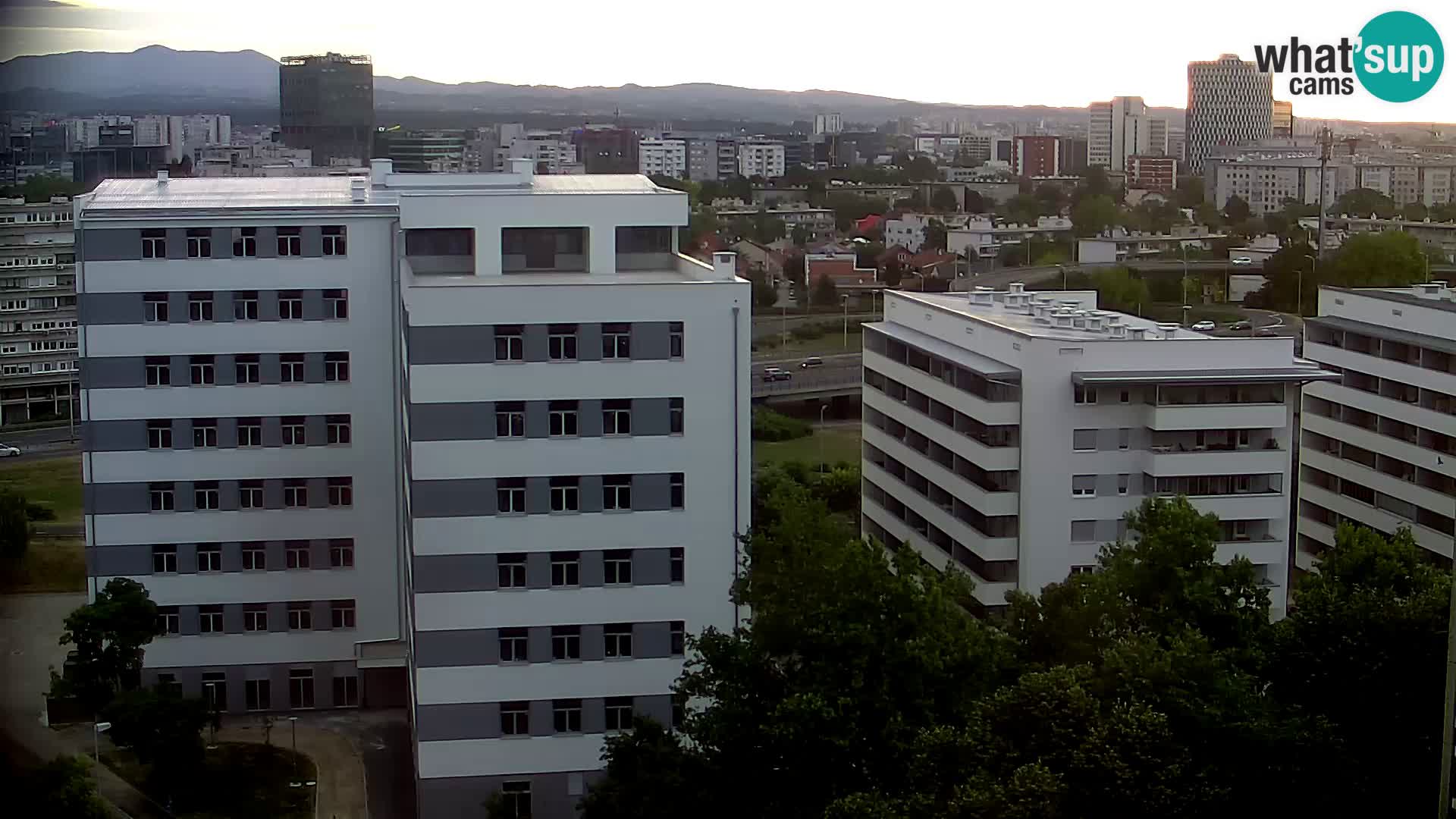 Live Interchange of Slavonska Avenue and Marin Držić Avenue in Zagreb webcam