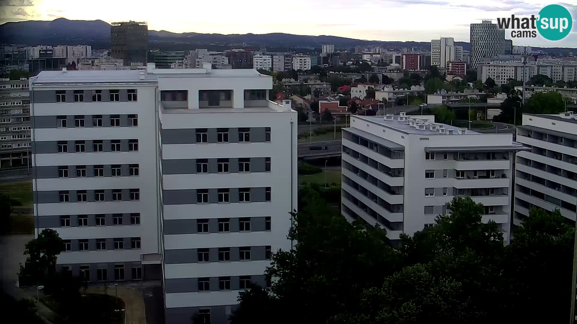 Krožišče Slavonske in Marin Držićeve ulice v Zagrebu v živo