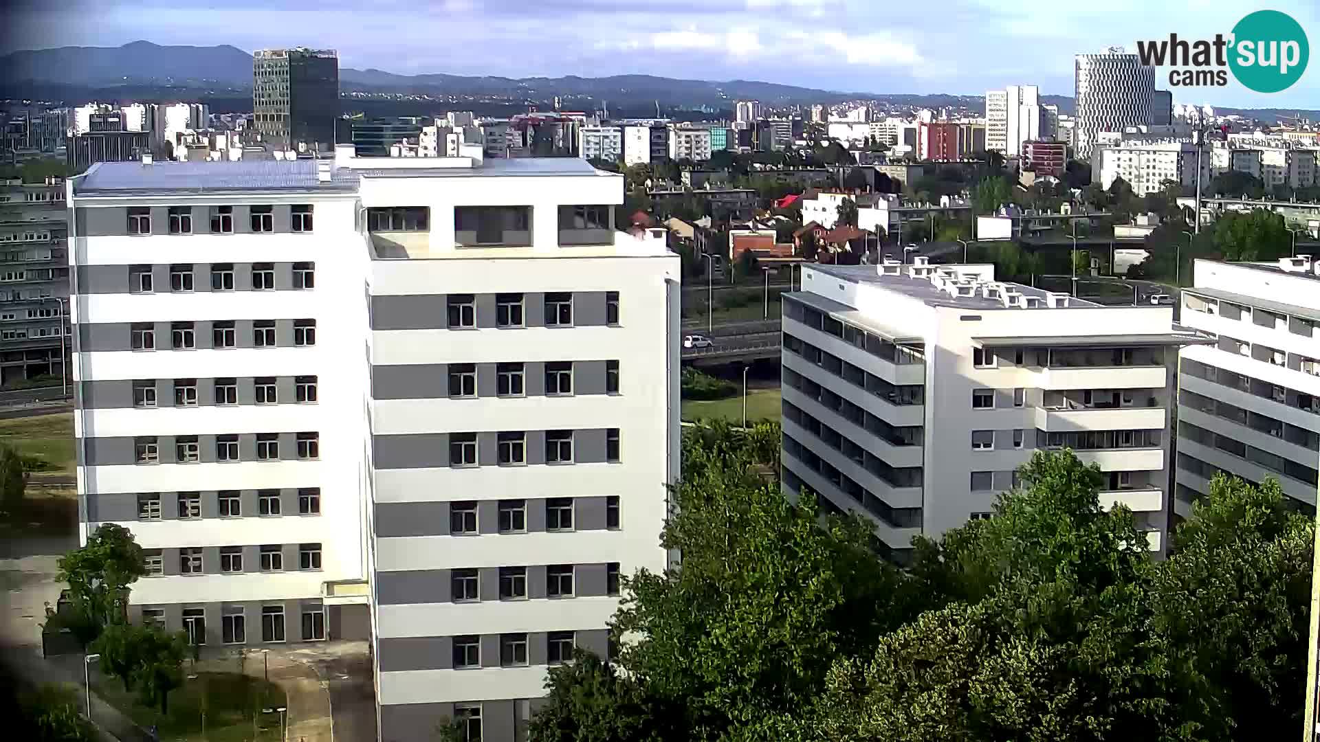 Live Interchange of Slavonska Avenue and Marin Držić Avenue in Zagreb webcam
