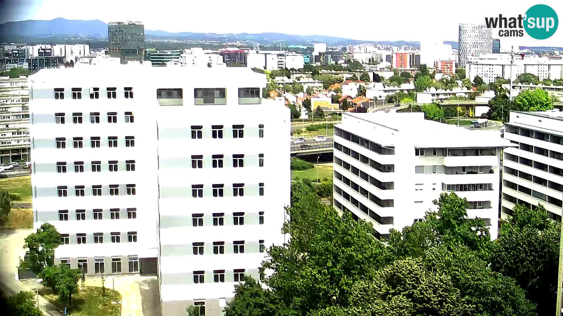 Krožišče Slavonske in Marin Držićeve ulice v Zagrebu v živo
