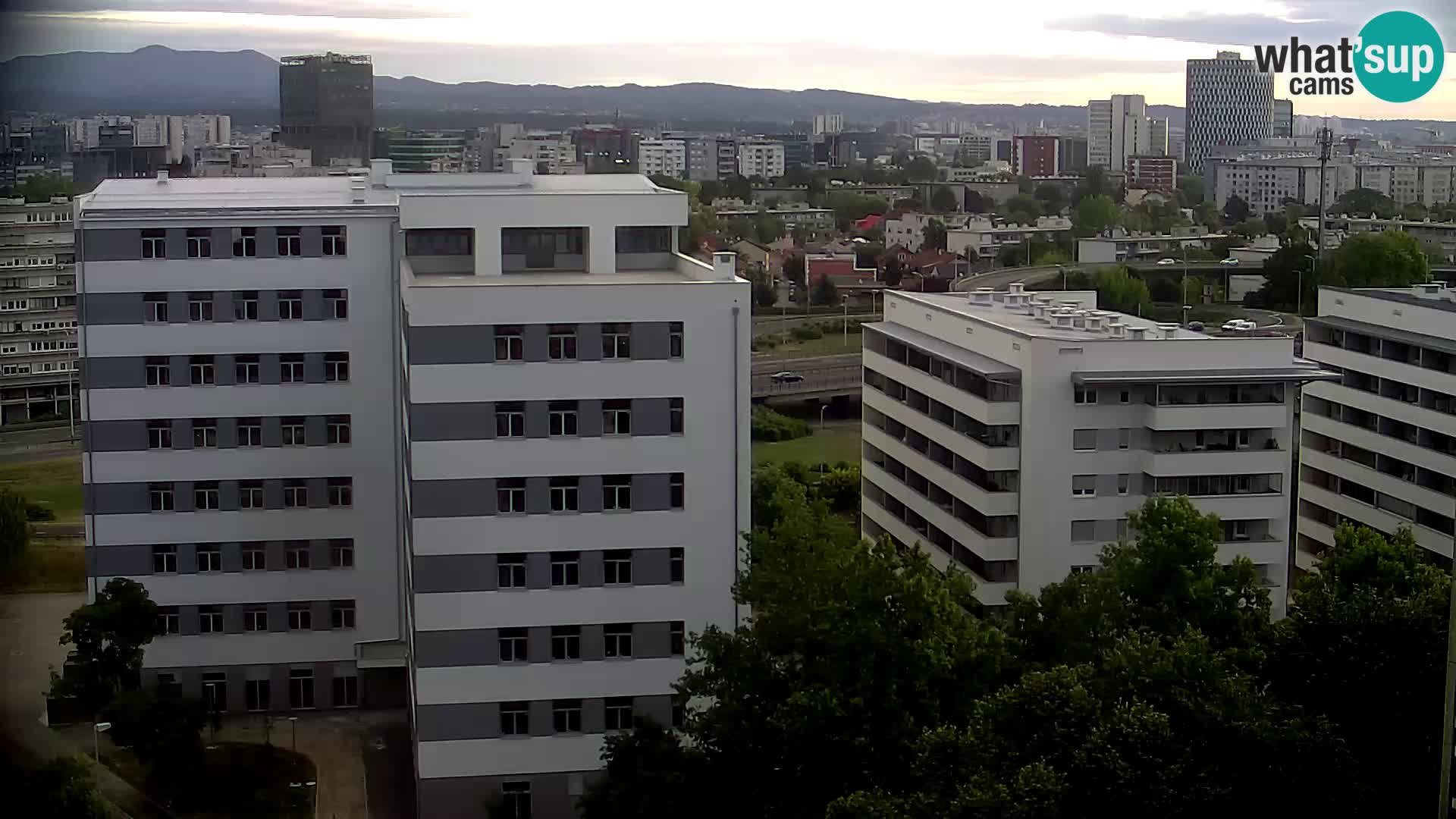 Live Interchange of Slavonska Avenue and Marin Držić Avenue in Zagreb webcam