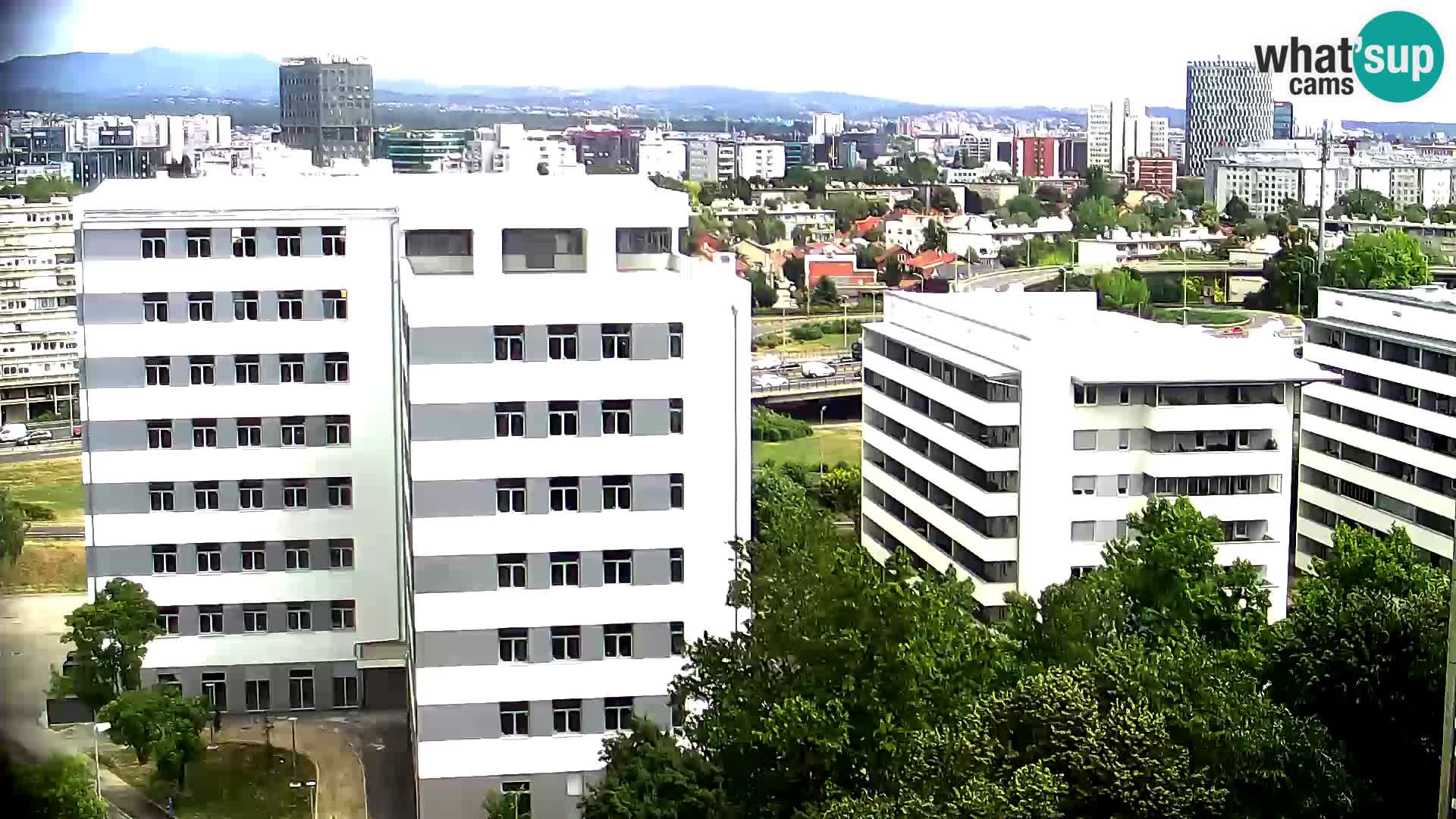 Live Interchange of Slavonska Avenue and Marin Držić Avenue in Zagreb webcam
