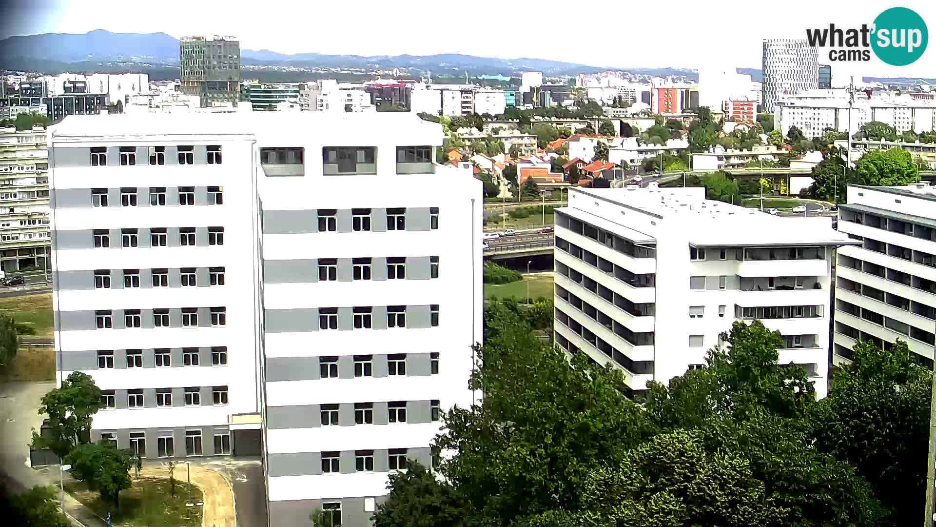 Live Interchange of Slavonska Avenue and Marin Držić Avenue in Zagreb webcam