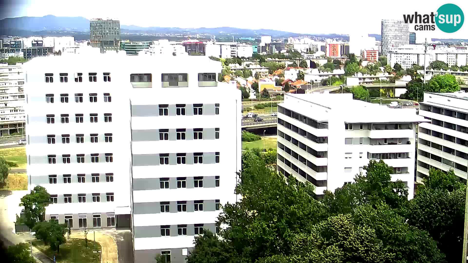 Live Interchange of Slavonska Avenue and Marin Držić Avenue in Zagreb webcam