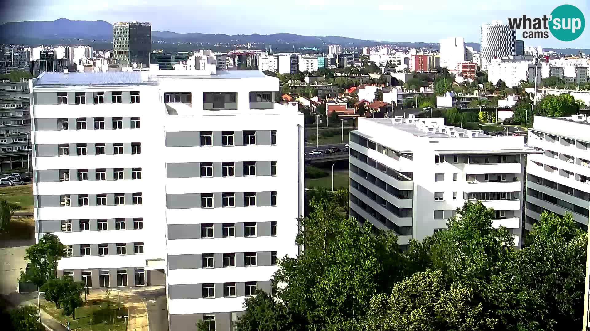 Web kamera Petlja Slavonska – Držićeva  – Zagreb Live