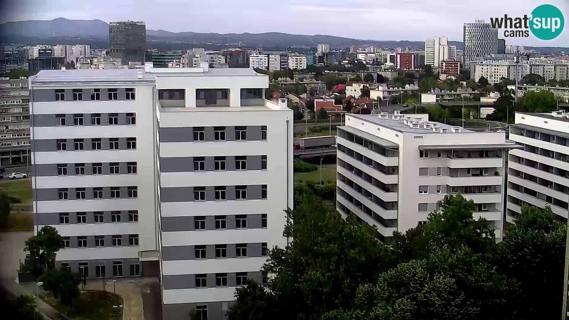 Live Interchange of Slavonska Avenue and Marin Držić Avenue in Zagreb webcam