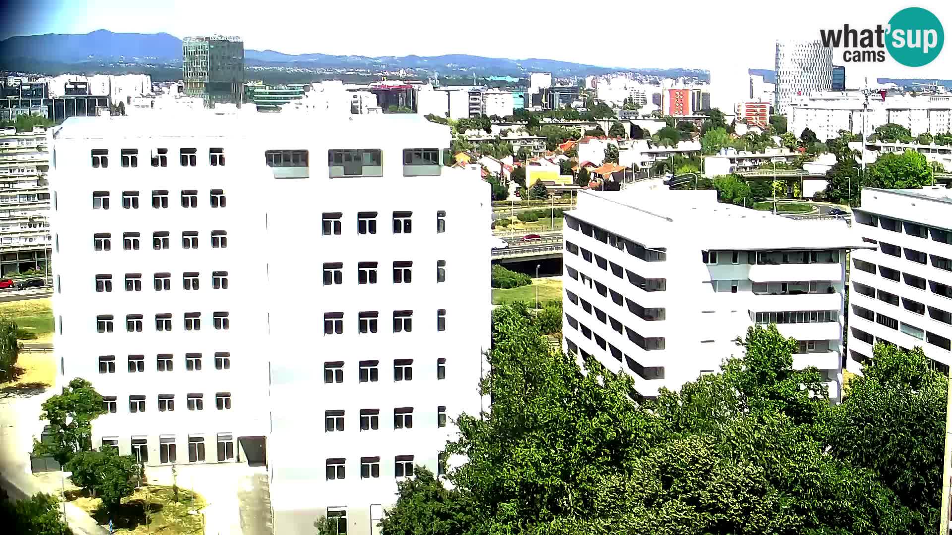 Krožišče Slavonske in Marin Držićeve ulice v Zagrebu v živo