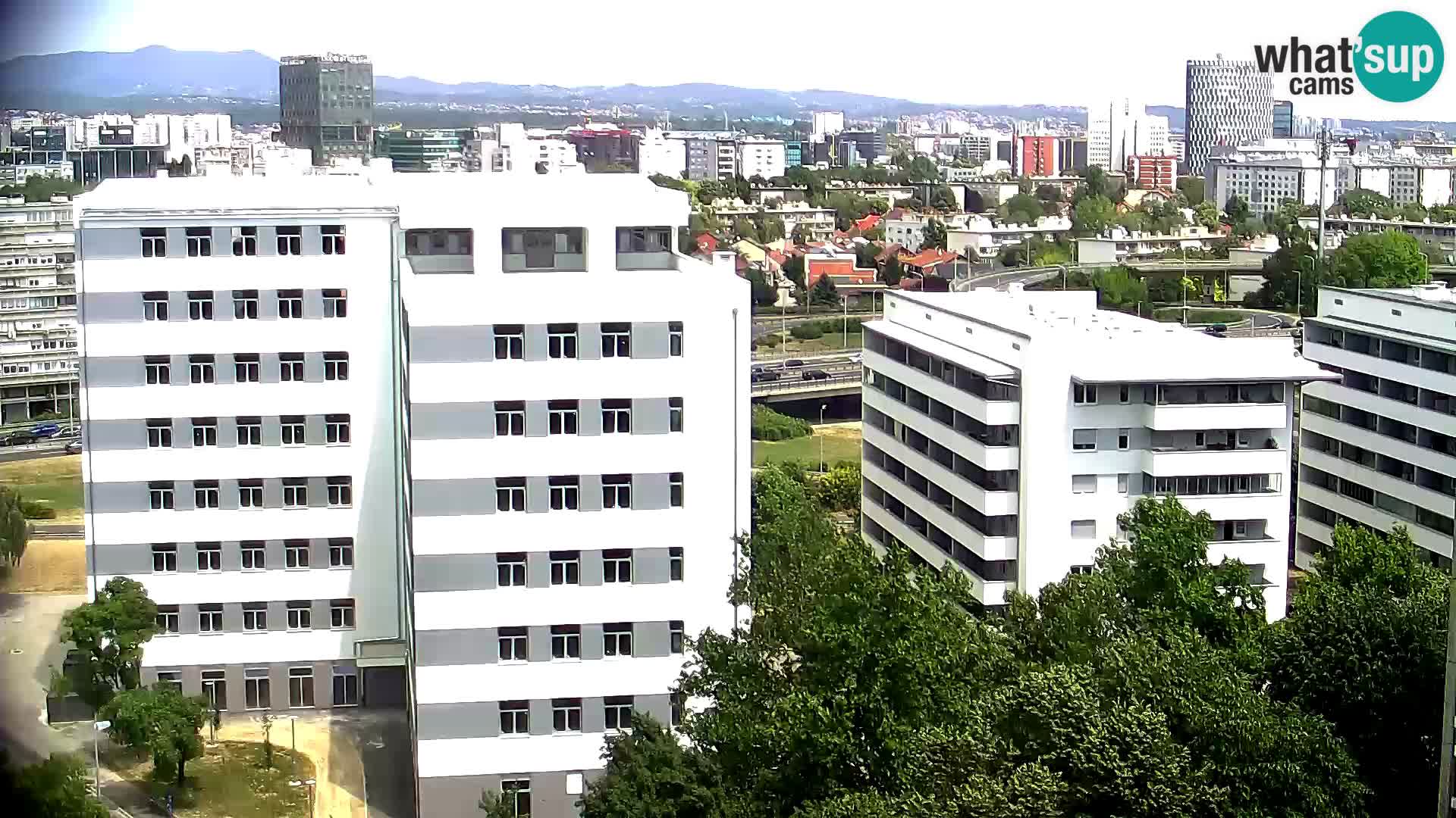 Live Interchange of Slavonska Avenue and Marin Držić Avenue in Zagreb webcam
