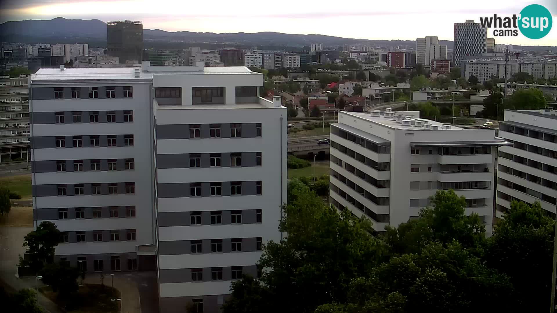 Live Interchange of Slavonska Avenue and Marin Držić Avenue in Zagreb webcam
