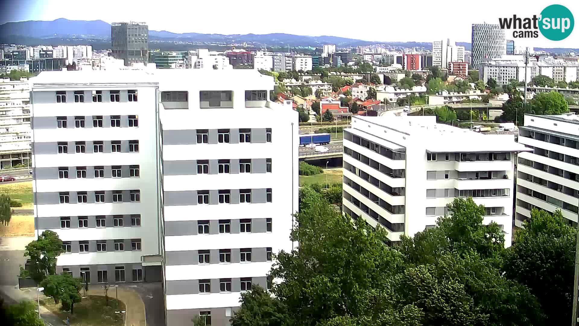 Live Interchange of Slavonska Avenue and Marin Držić Avenue in Zagreb webcam