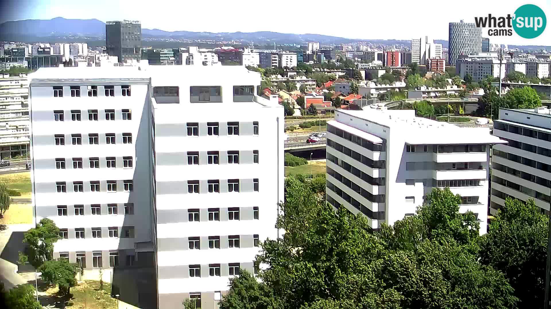 Web kamera Petlja Slavonska – Držićeva  – Zagreb Live