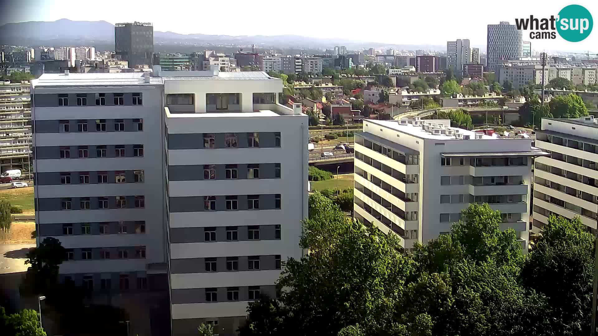 Live Interchange of Slavonska Avenue and Marin Držić Avenue in Zagreb webcam