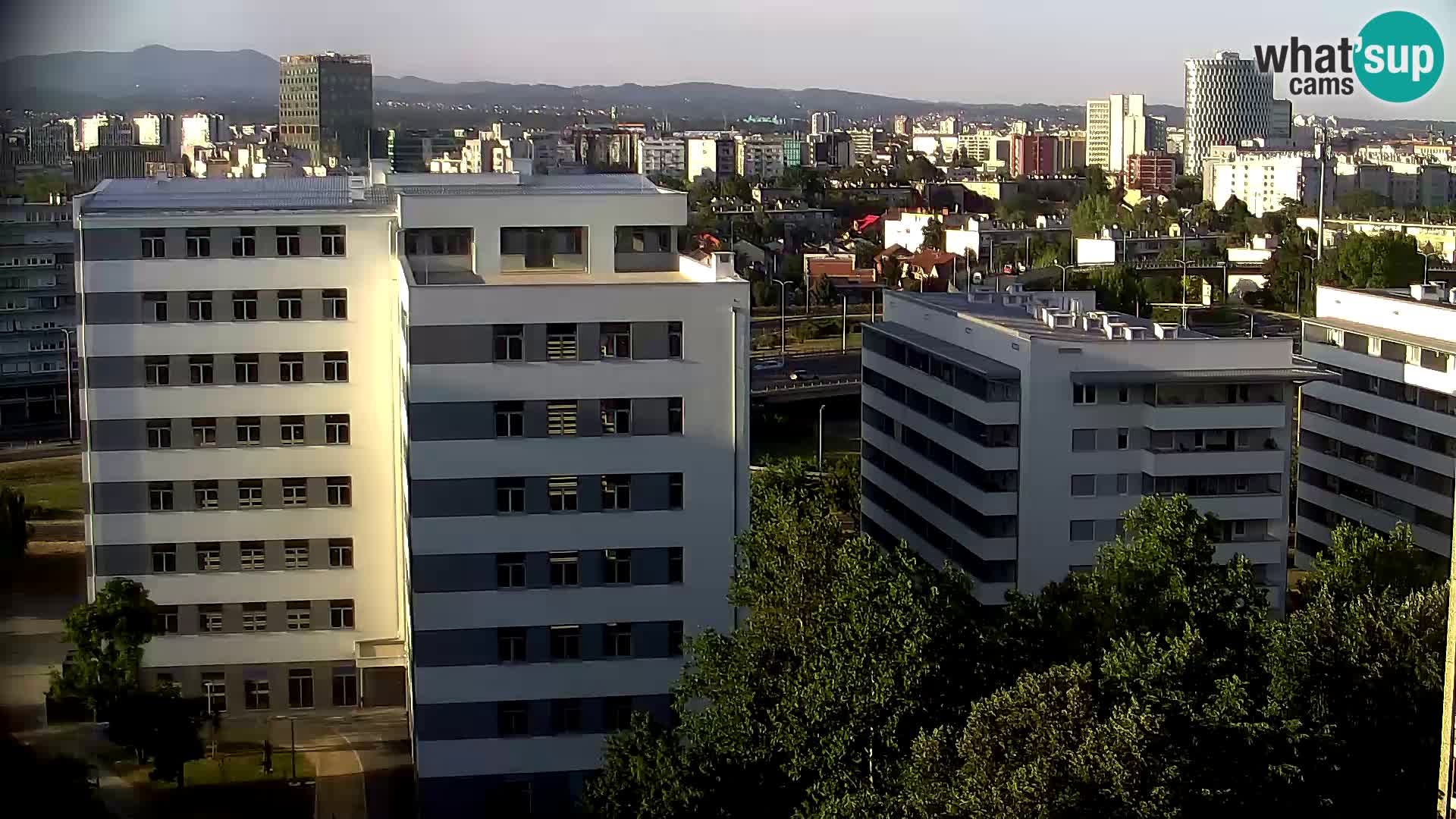 Live Interchange of Slavonska Avenue and Marin Držić Avenue in Zagreb webcam