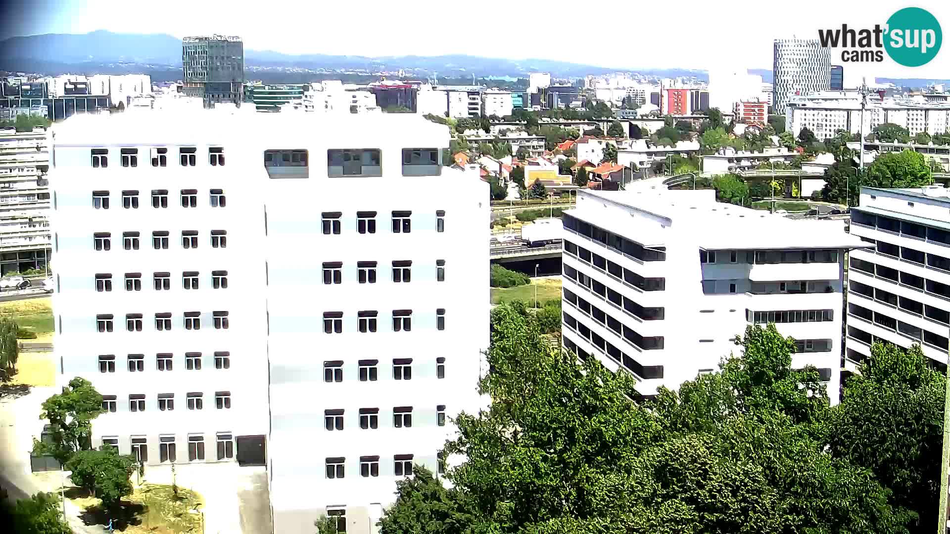 Live Interchange of Slavonska Avenue and Marin Držić Avenue in Zagreb webcam