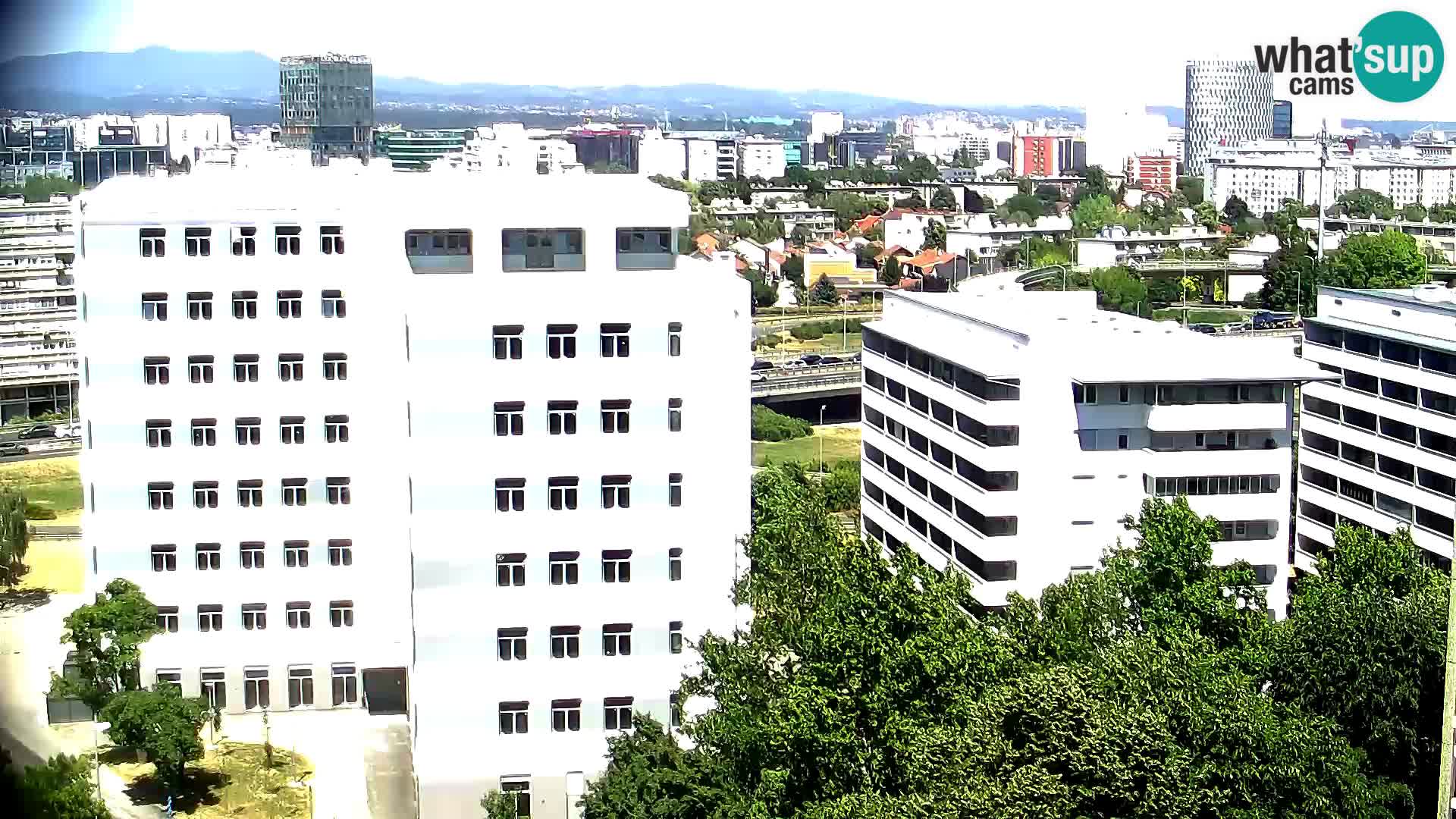 Live Interchange of Slavonska Avenue and Marin Držić Avenue in Zagreb webcam