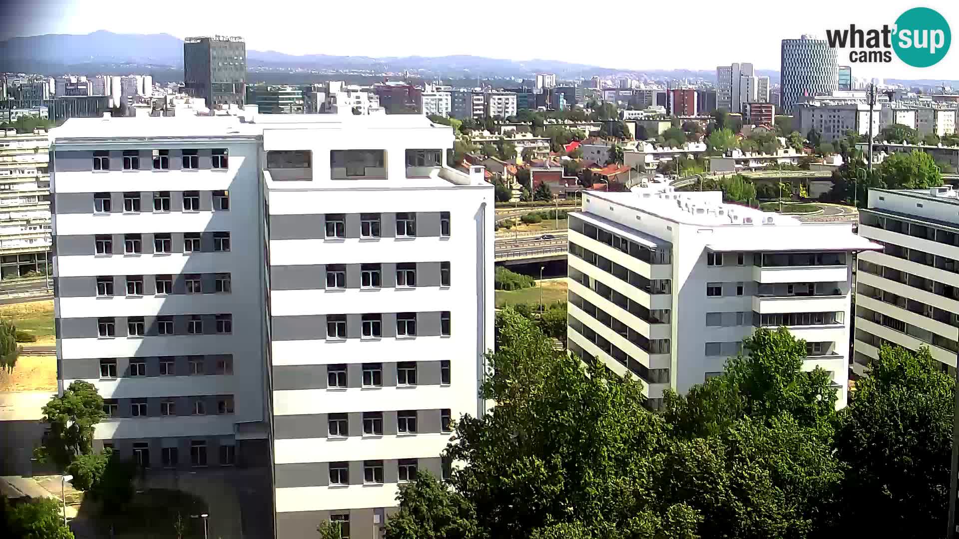 Live Interchange of Slavonska Avenue and Marin Držić Avenue in Zagreb webcam