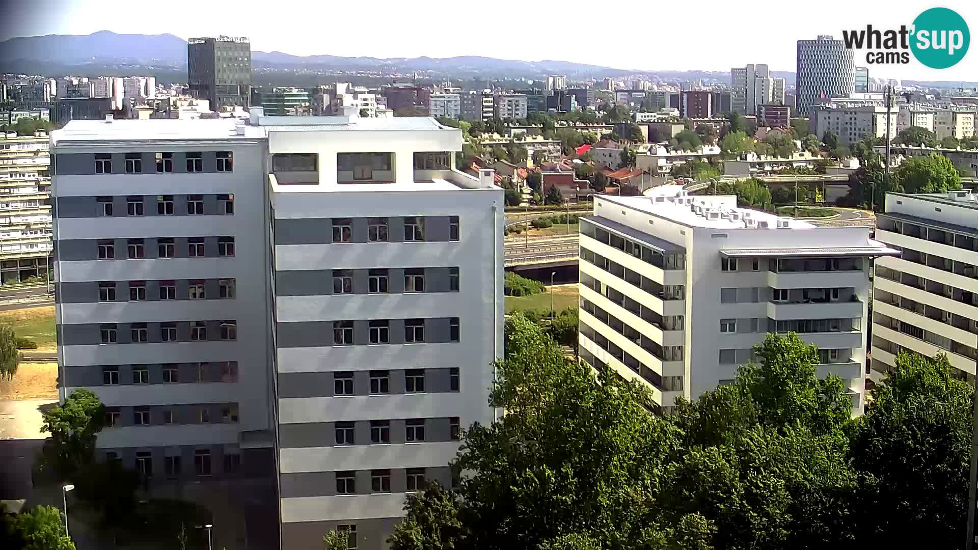 Web kamera Petlja Slavonska – Držićeva  – Zagreb Live
