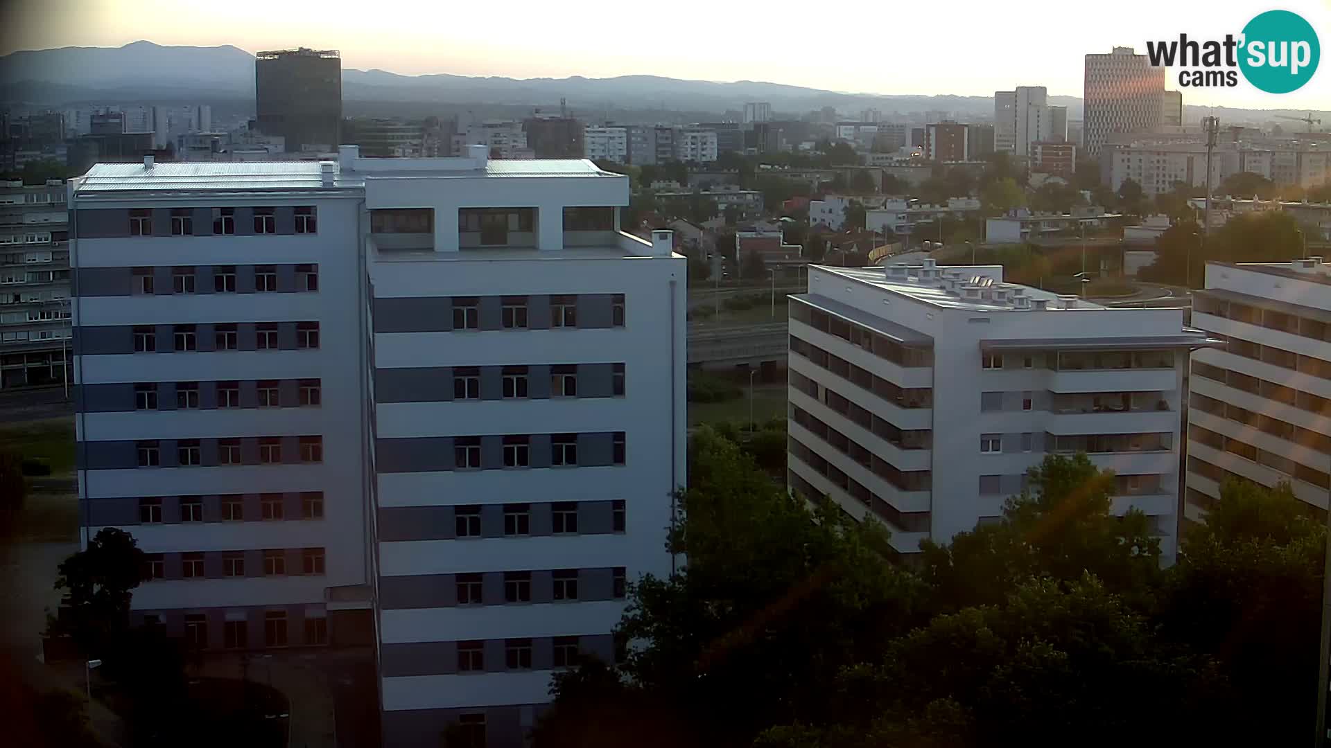 Krožišče Slavonske in Marin Držićeve ulice v Zagrebu v živo