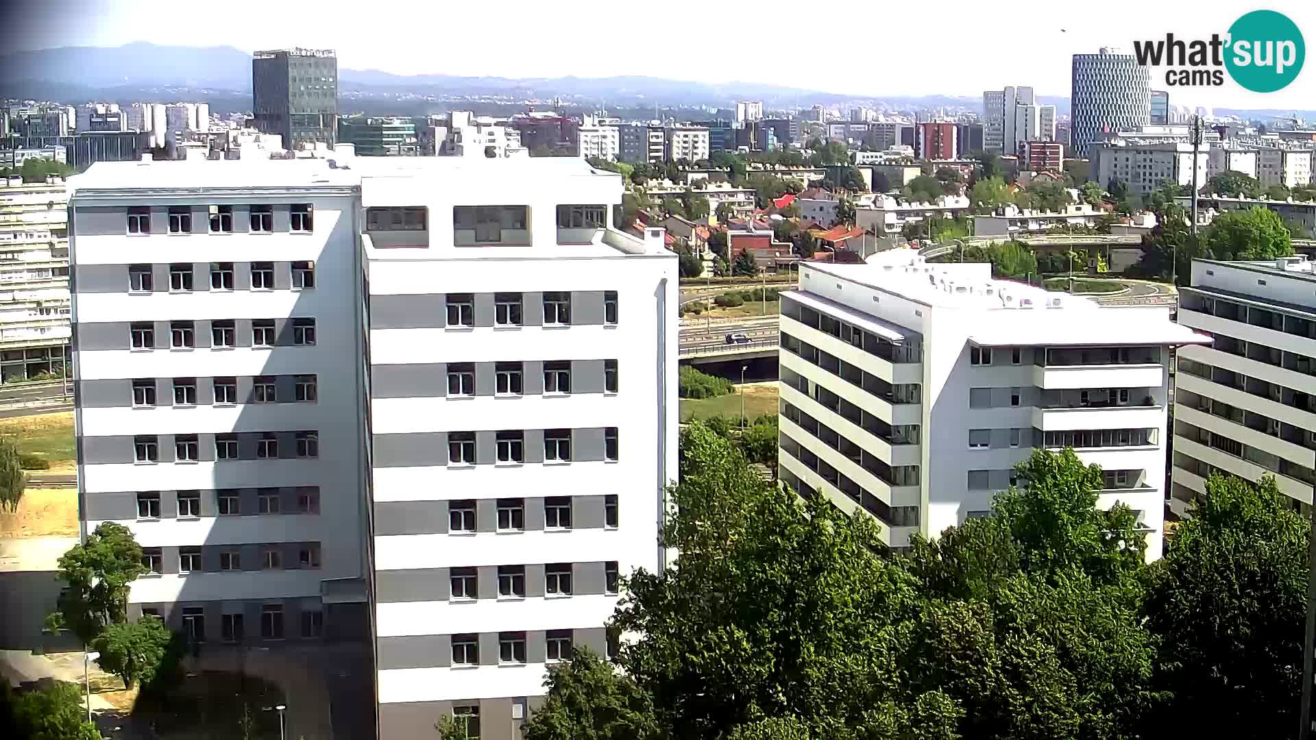 Krožišče Slavonske in Marin Držićeve ulice v Zagrebu v živo