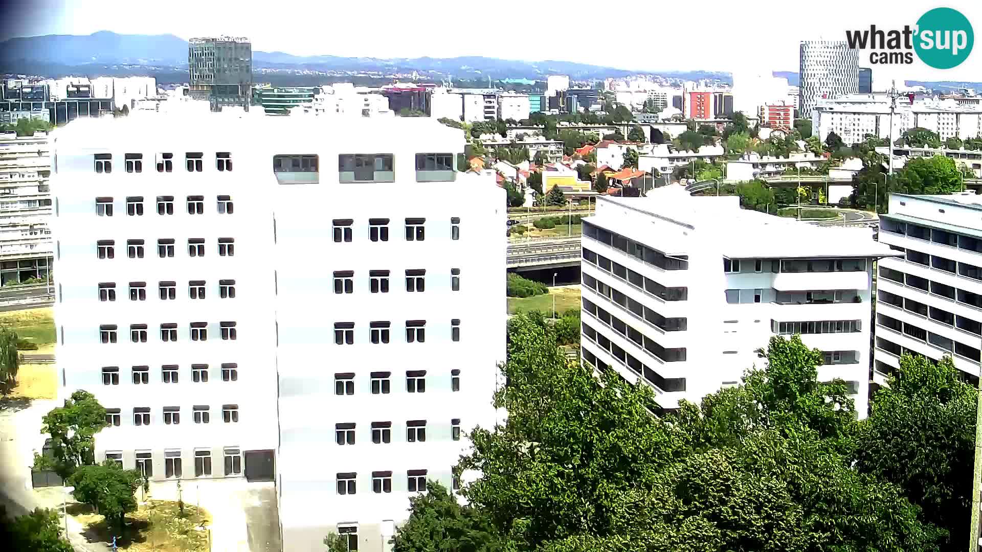 Krožišče Slavonske in Marin Držićeve ulice v Zagrebu v živo